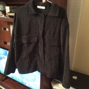 the CUTEST black vintage jacket